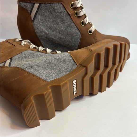 FINAL! Sorel Brown and Gray Lace Up Boots with Rugged Sole - Picture 8 of 9